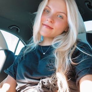 Meet your Posher, Marina